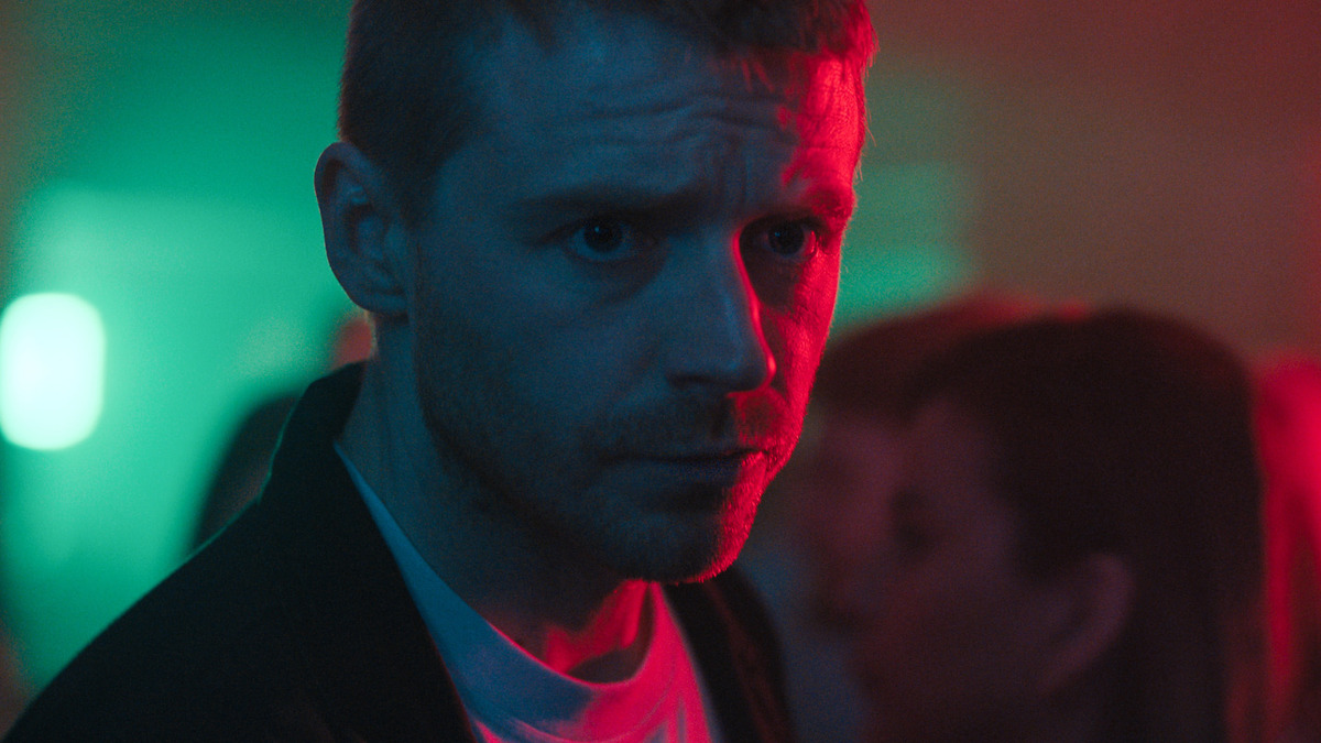 River in una scena di Slow Horses 5x01