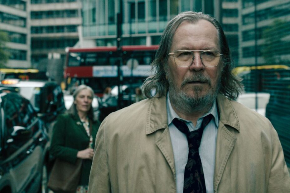 Jackson Lamb in una scena di Slow Horses 5x03