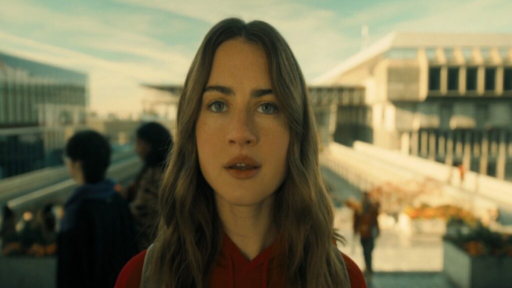 Grace Van Patten in una scena di The Twisted Tale of Amanda Knox, una delle migliori Serie Tv da vedere su Disney+