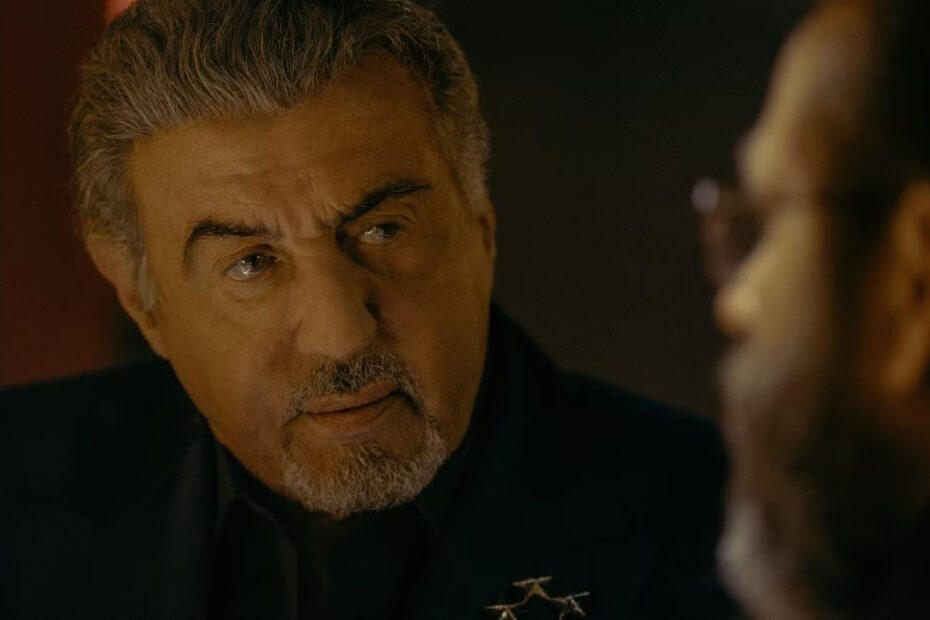 Il Generale discute con l'Orologiaio in Tulsa King 3