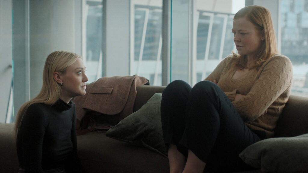 Dakota Fanning e Marissa in una scena di All Her Fault