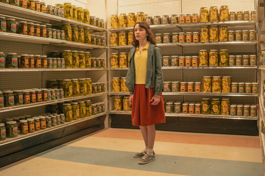 Clara stack in IT: Welcome to Derry - Credits: HBO