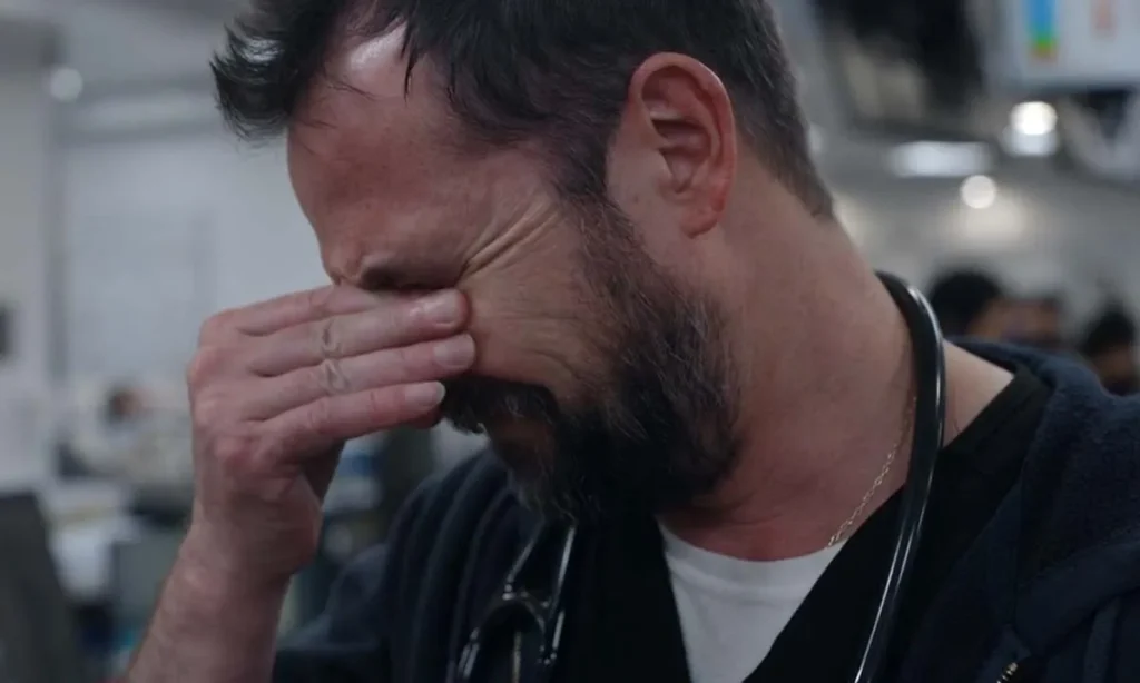 Robby in una scena straziante di The Pitt