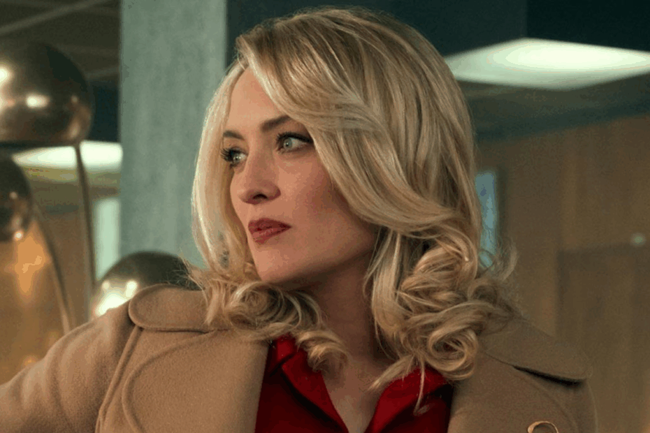 Una scena tratta dalla miniserie Mrs. Playmen