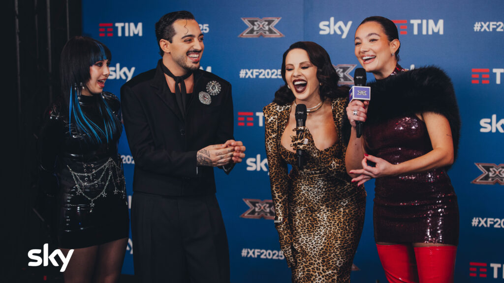 Paola Iezzi con Maria Sole Pollio alla quarta puntata di X Factor 2025 - Credits: Sky Italia