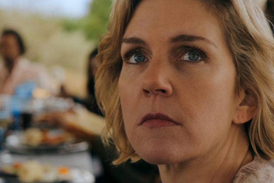 Rhea Seehorn, la protagonista di Pluribus