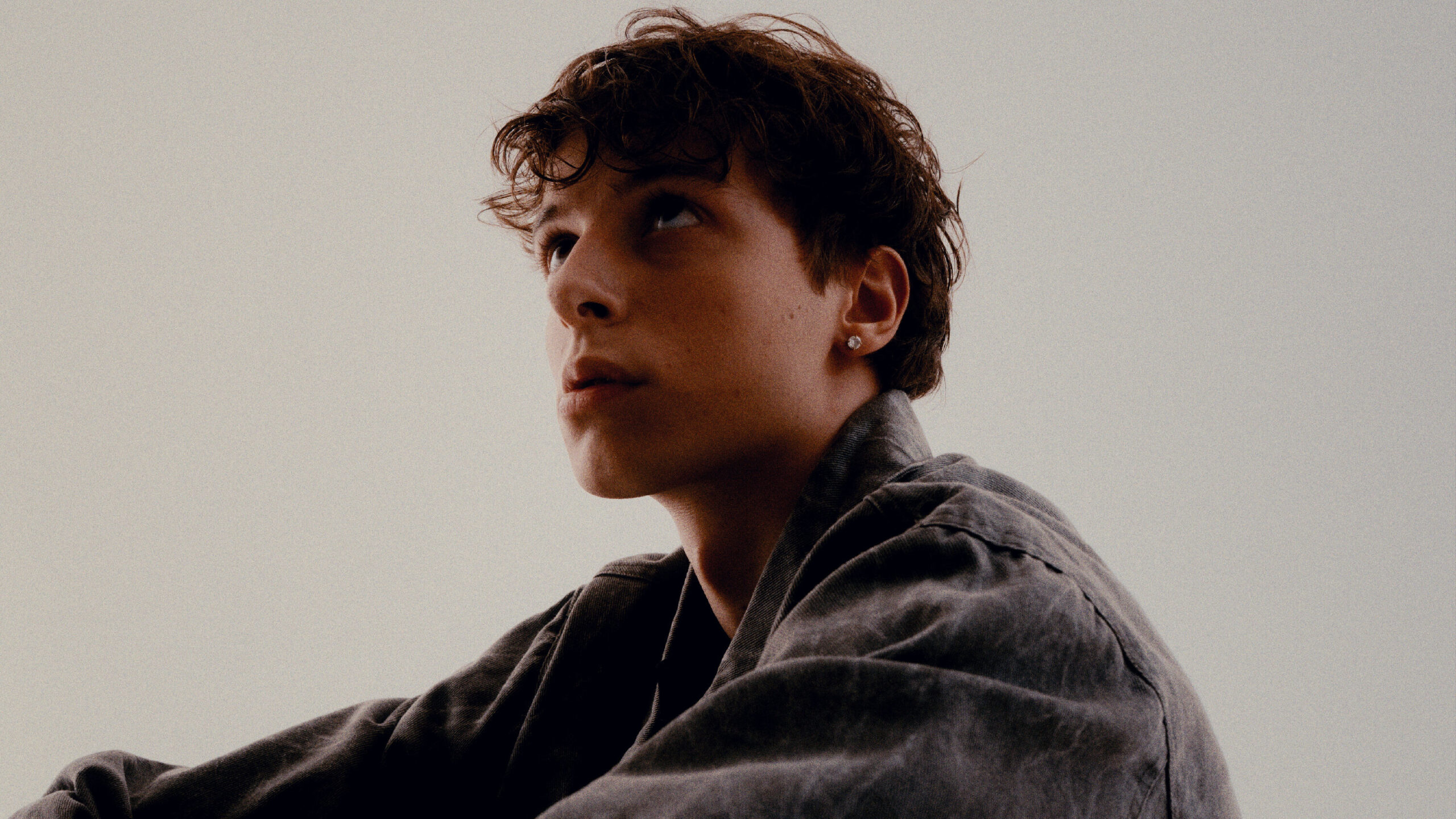 TOMASI e il suo inedito a X Factor 2025 - Immagini concesse da Sky Italia e Warner Music Group