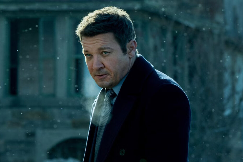 Sotto la neve Mike sembra cercare risposte utili a sopravvivere, in Mayor of Kingstown 4