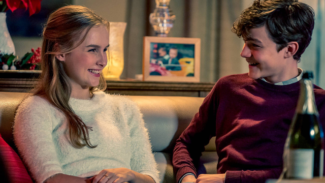 una tranquilla serata che sta per trasformarsi in una notte dell'orrore in, un film horror di Natale