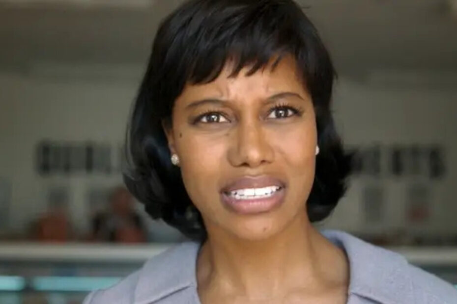 Charlotte in una scena di It: Welcome to Derry