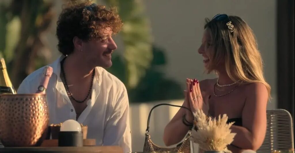 Alessandro ed Elisa in una scena de L'Amore è Cieco: Italia