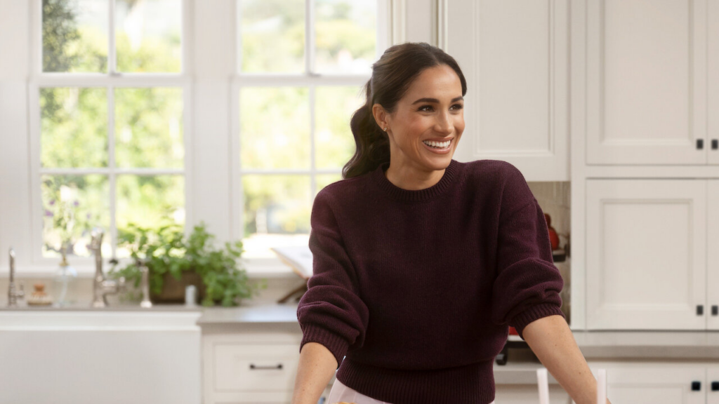 una scena tratta da With Love Meghan, una delle peggiori serie tv del 2025