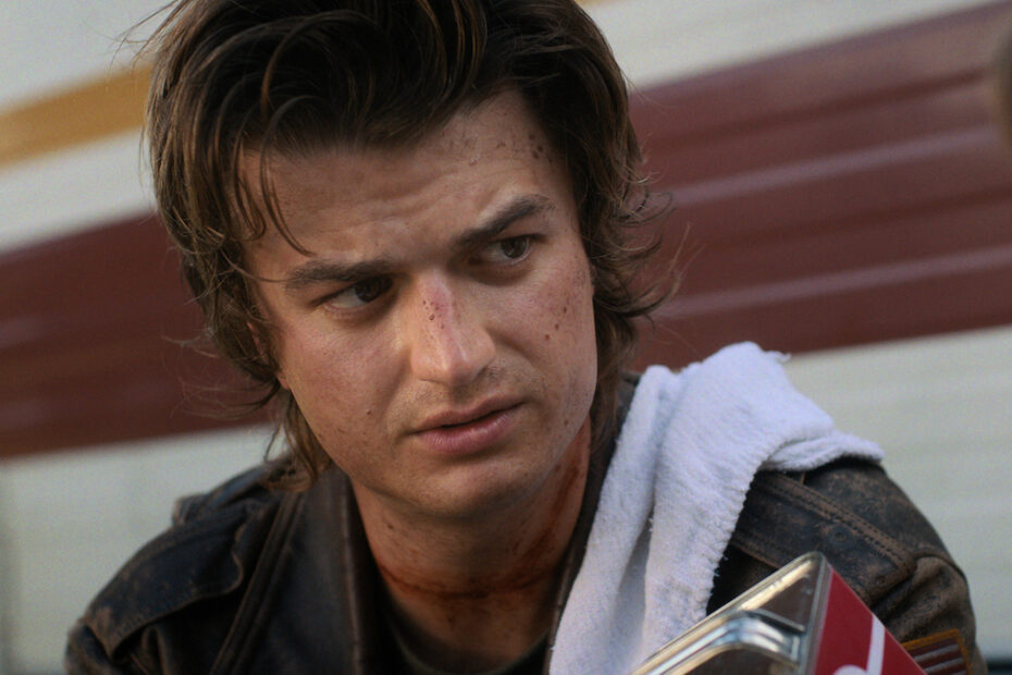 Steve in una scena di Stranger Things 5