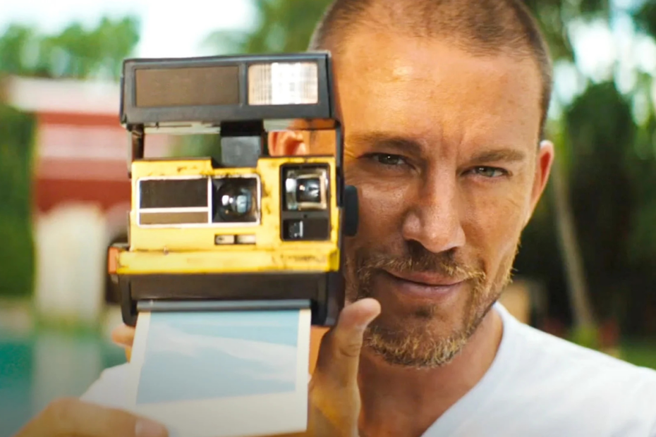 Un'immagine tratta dal film Blink Twice