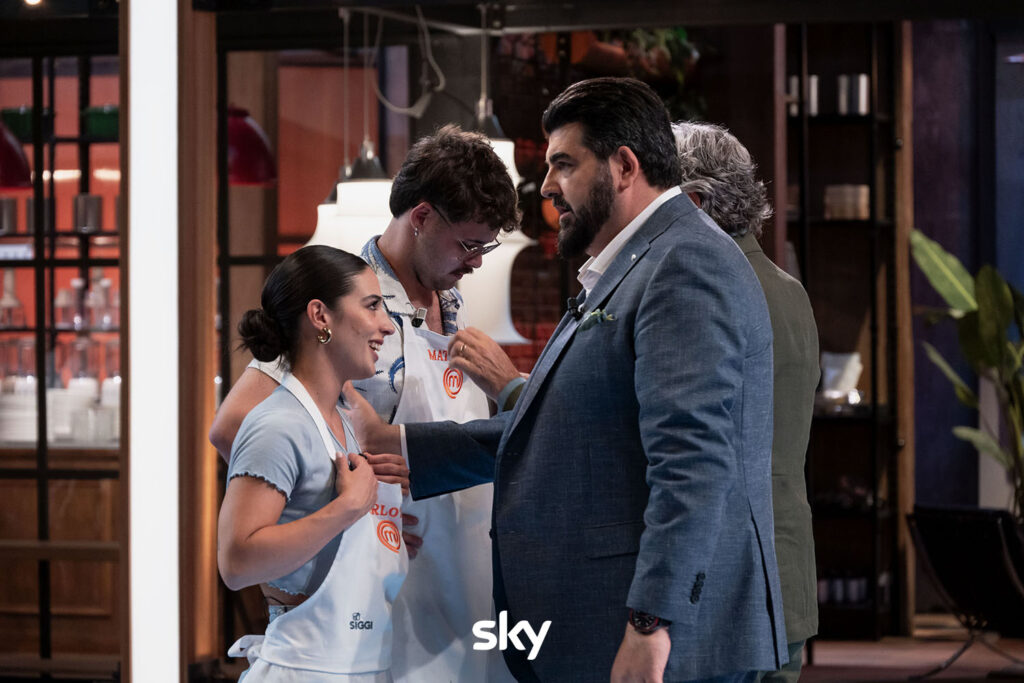 Carlotta e Teo vincono la Golden Pin a MasterChef 15 - immagini concesse da Sky Italia