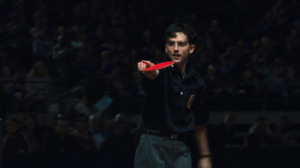 Timothée Chalamet in una scena di Marty Supreme