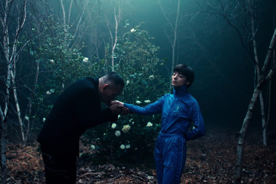 Una scena di Copenhagen Cowboy, una delle Serie Tv da vedere che non assomigliano a niente