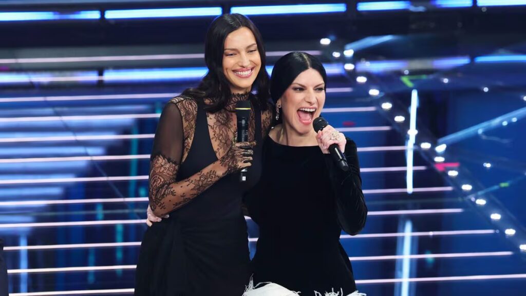 Irina e Laura Pausini alla terza serata di Sanremo 2026 - Credits: Rai Uno