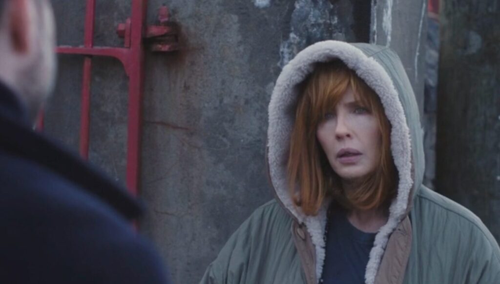 Jackie in una scena di Under Salt Marsh 1x03