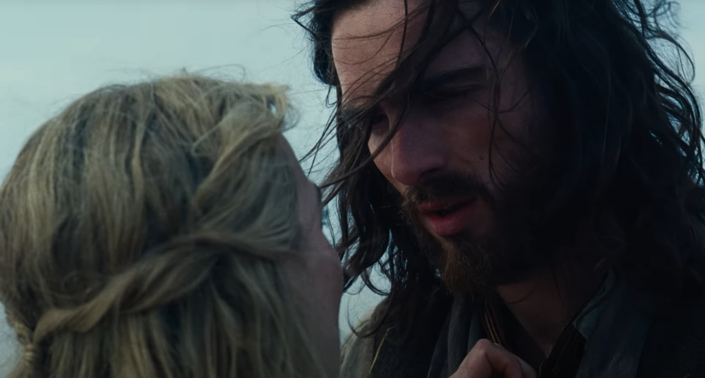 Margot Robbie e Jacob Elordi