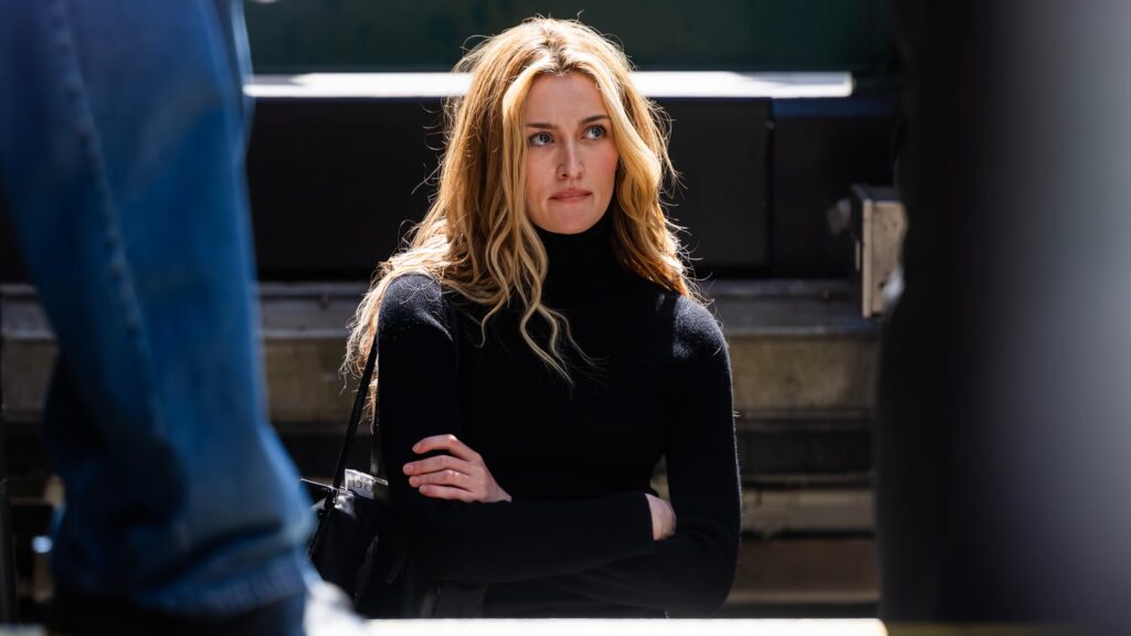 Sarah Pidgeon nei panni di Carolyn Bessette in American Love Story