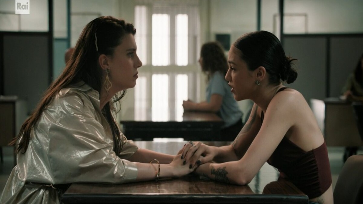 Una scena tratta da Mare Fuori 6