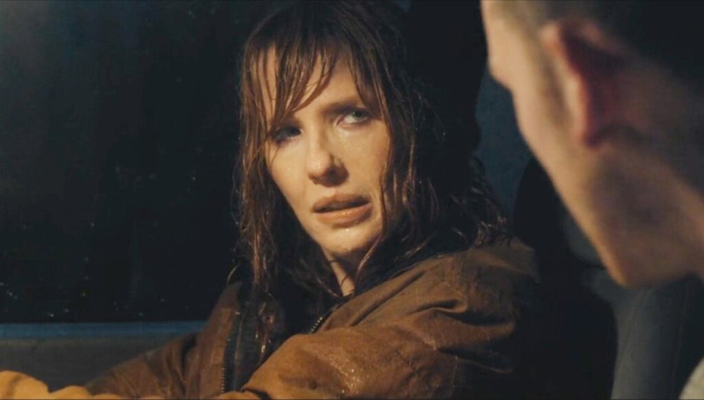 Jackie a confronto con Dylan in Under Salt Marsh 1x06