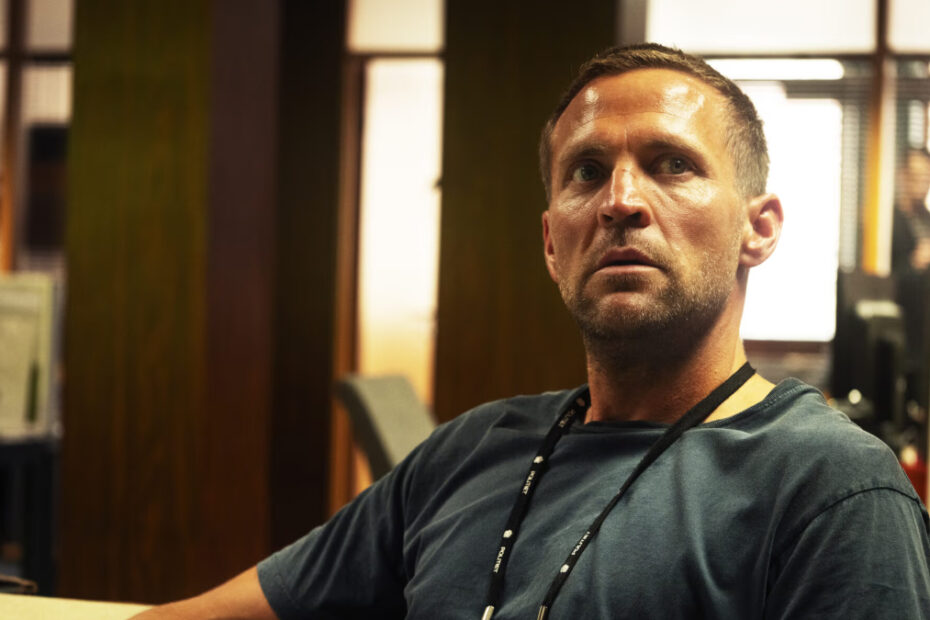 Harry Hole, detective della polizia di Oslo, indaga su un serial killer