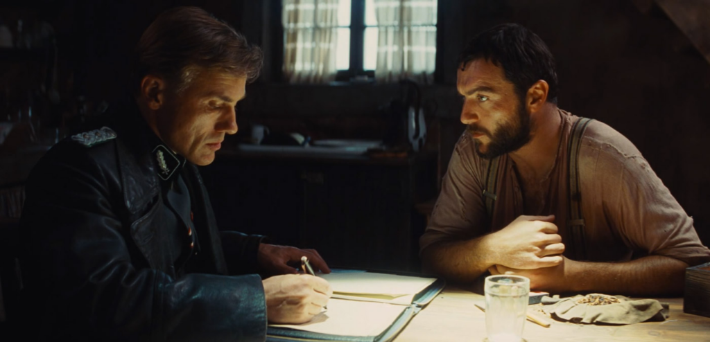 una scena trata da Bastardi senza Gloria, uno dei migliori film da vedere su Netflix 