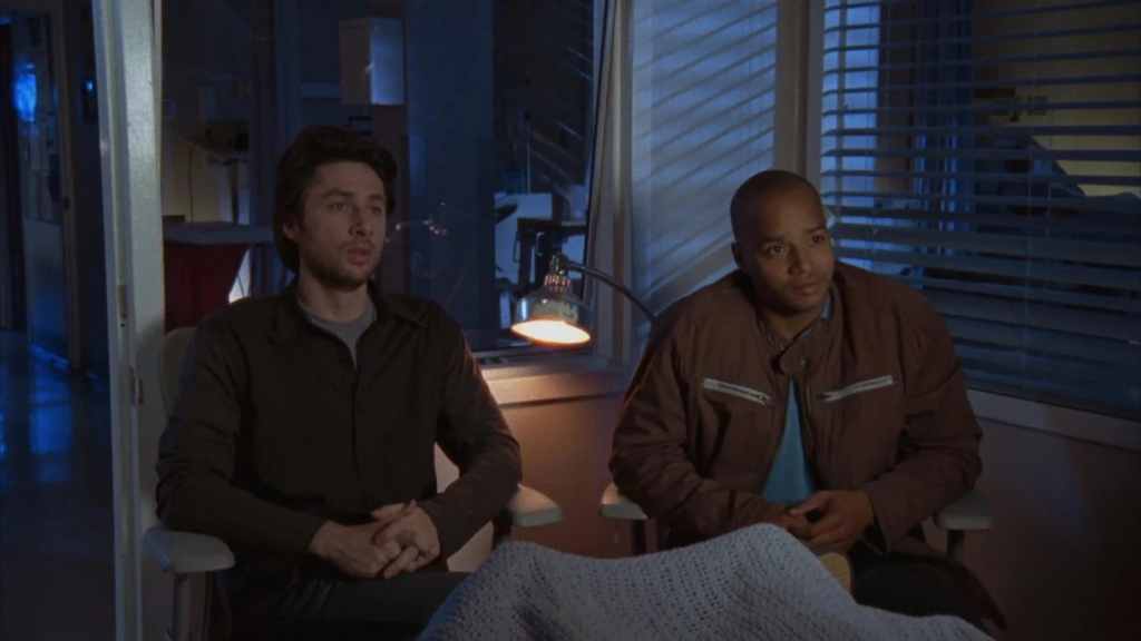Turk e J.D nella seconda puntata dell'ottava stagione di Scrubs