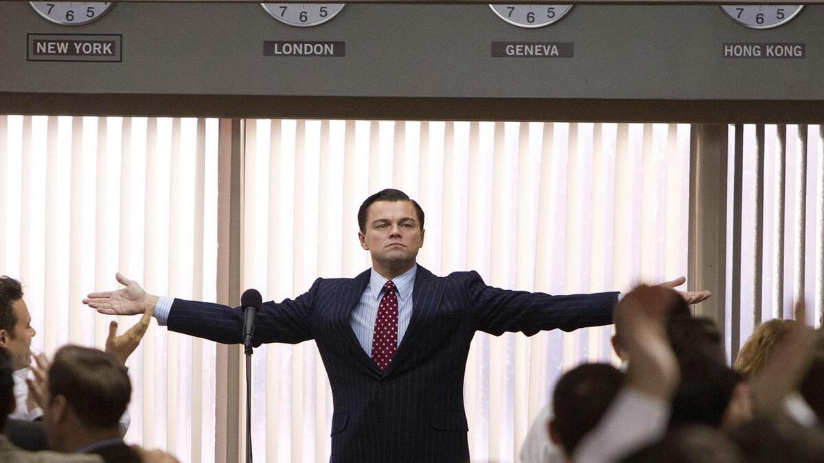 Leonardo Di Caprio in una scena di The Wolf of Wall Street