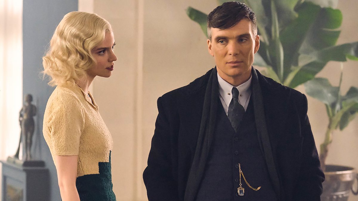 Tommy e gIna in Una scena di Peaky Blinders