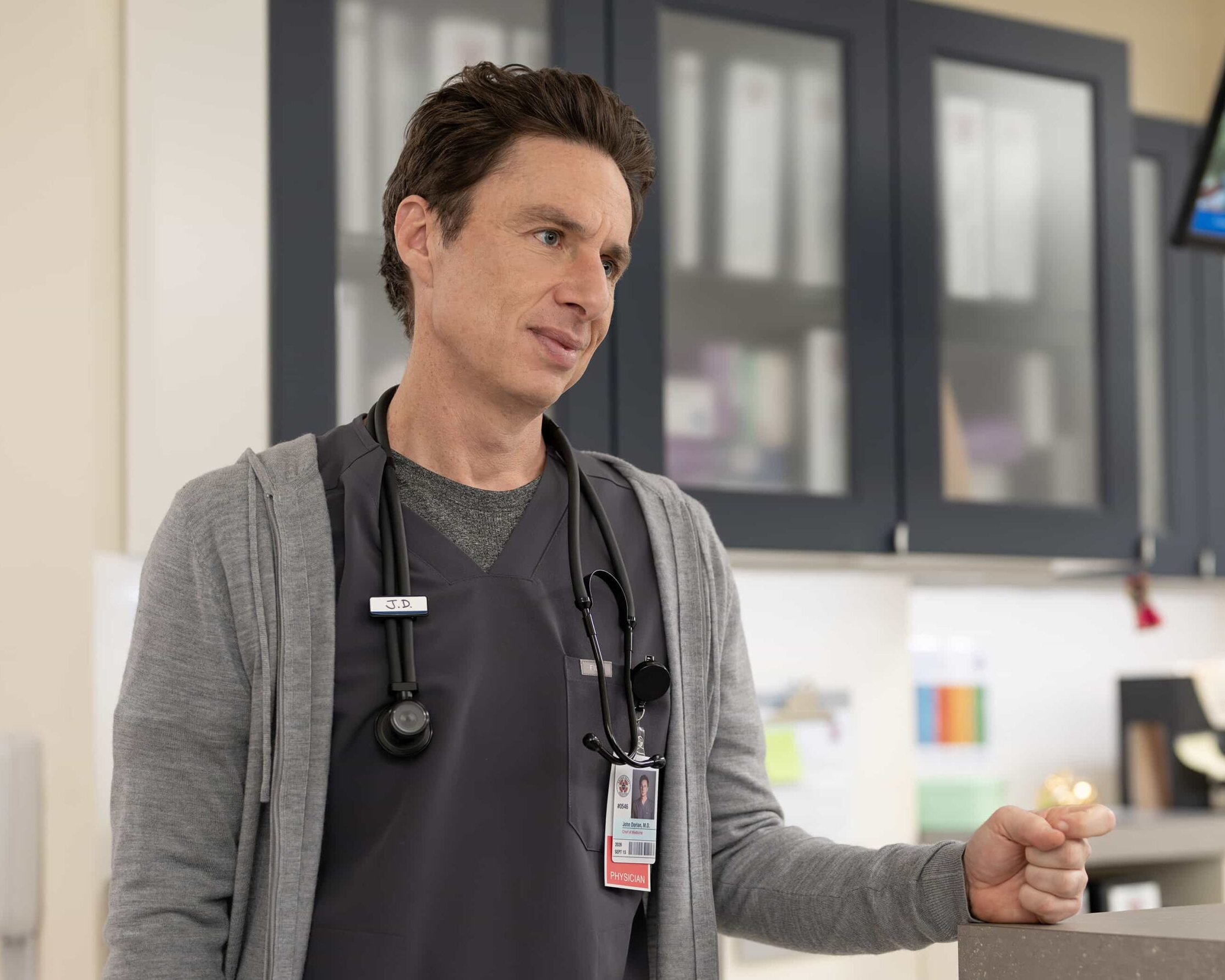 J.D in una scena di Scrubs