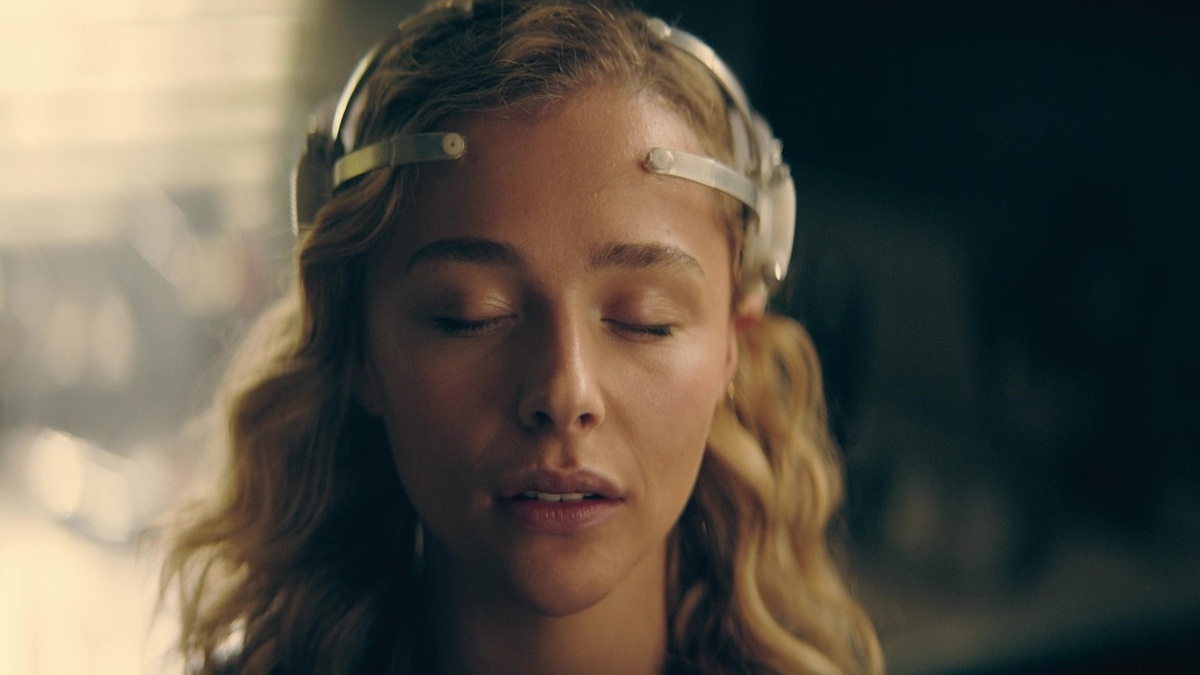 una scena tratta da Inverso, una delle Serie tv da vedere nascoste su Amazon Prime Video