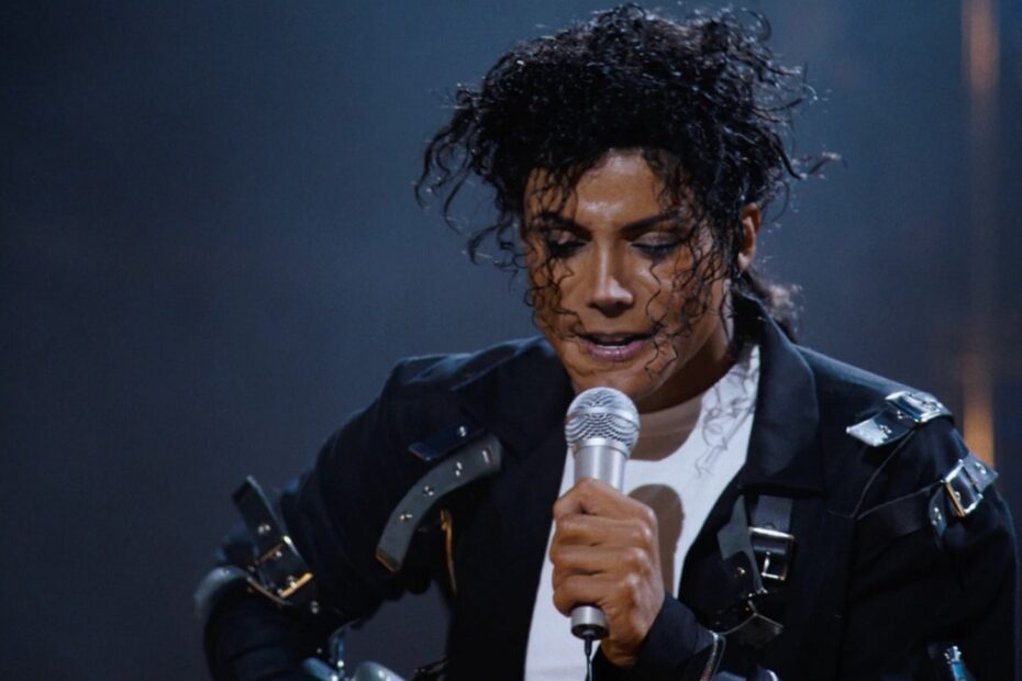 Jaafar Jackson nei panni dello zio Michael