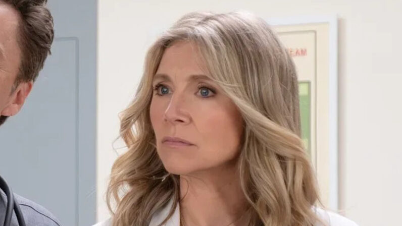 J.D ed Elliot in una scena di Scrubs