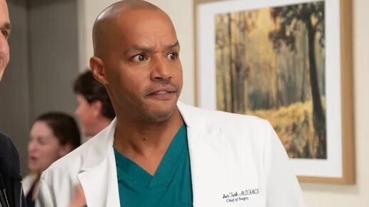 Turk in una scena di Scrubs