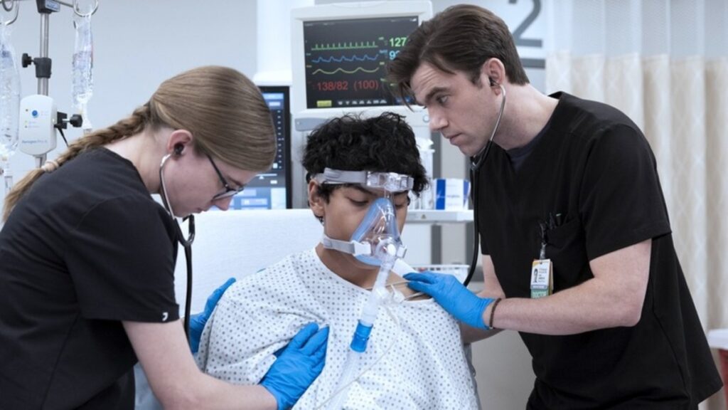 Mel e Frank in una scena di The Pitt 2