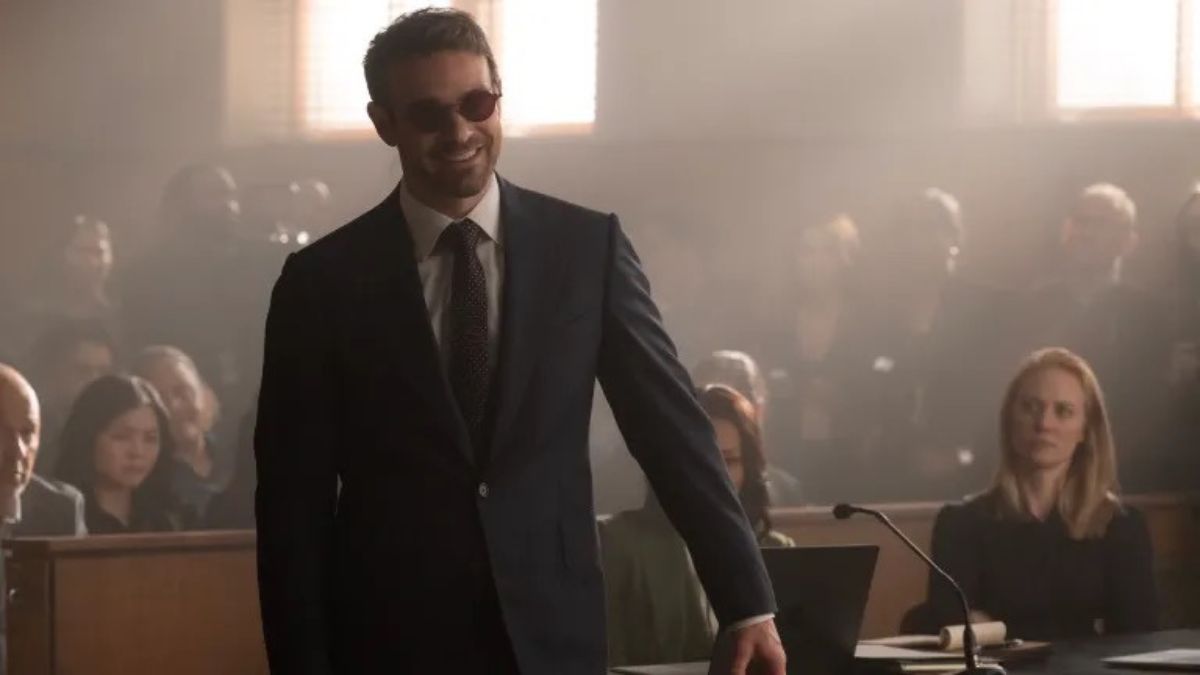 Matt in aula in Daredevil: Born Again 2x08