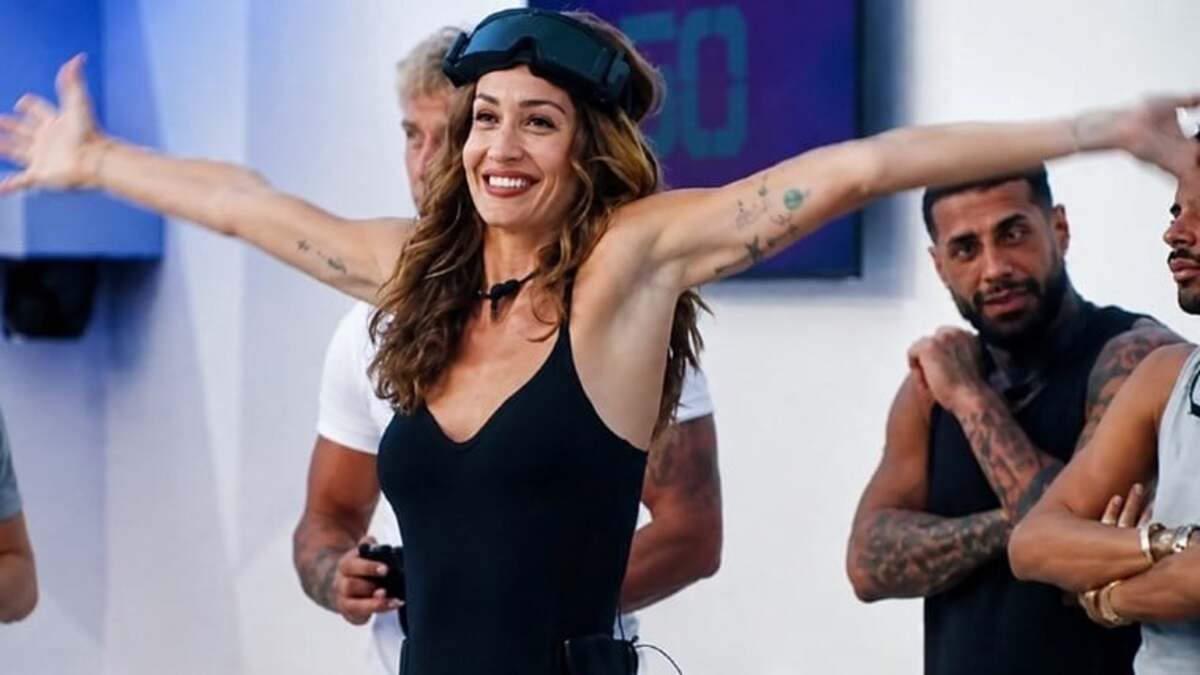 Helena in The 50