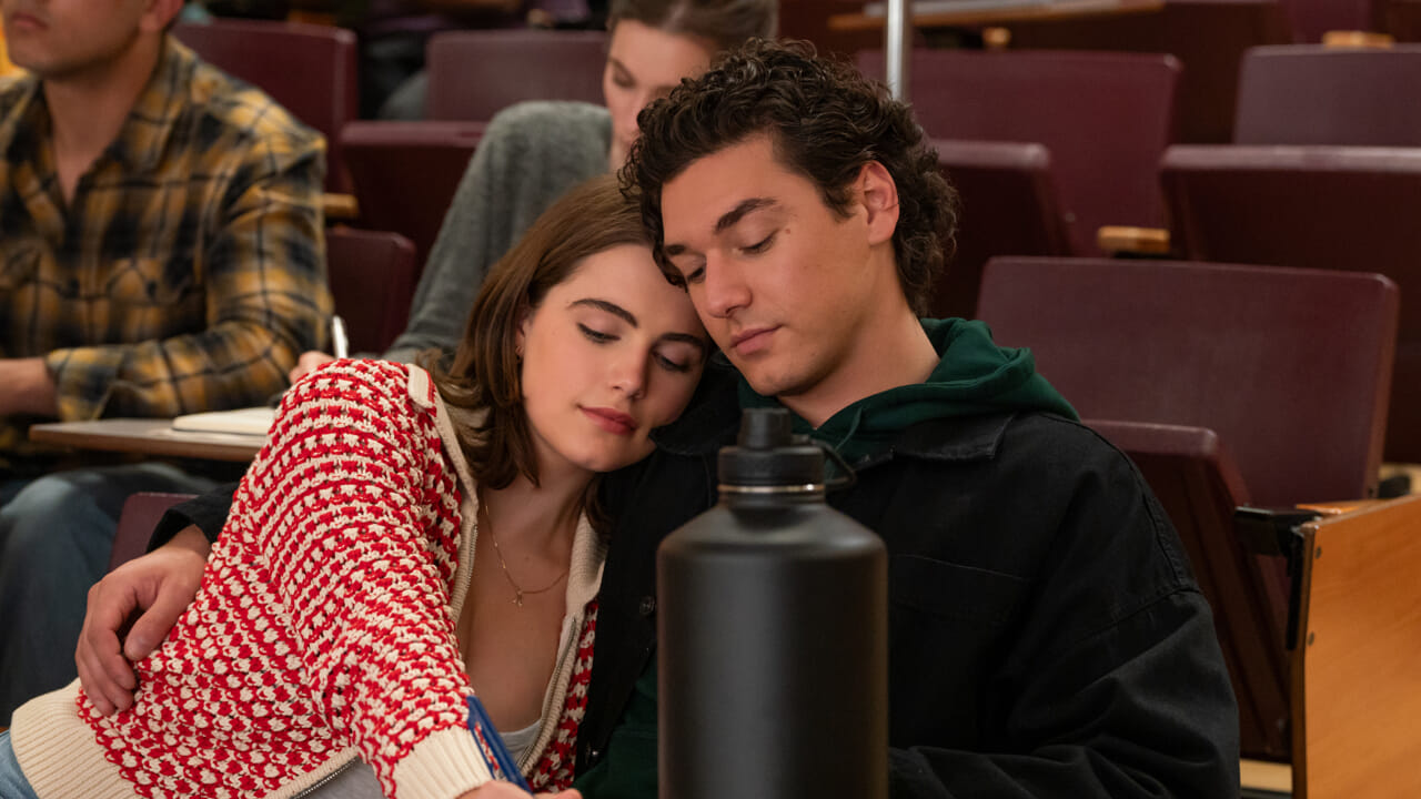 Hanna e Garret i protagonisti della serie Prime Video Off Campus