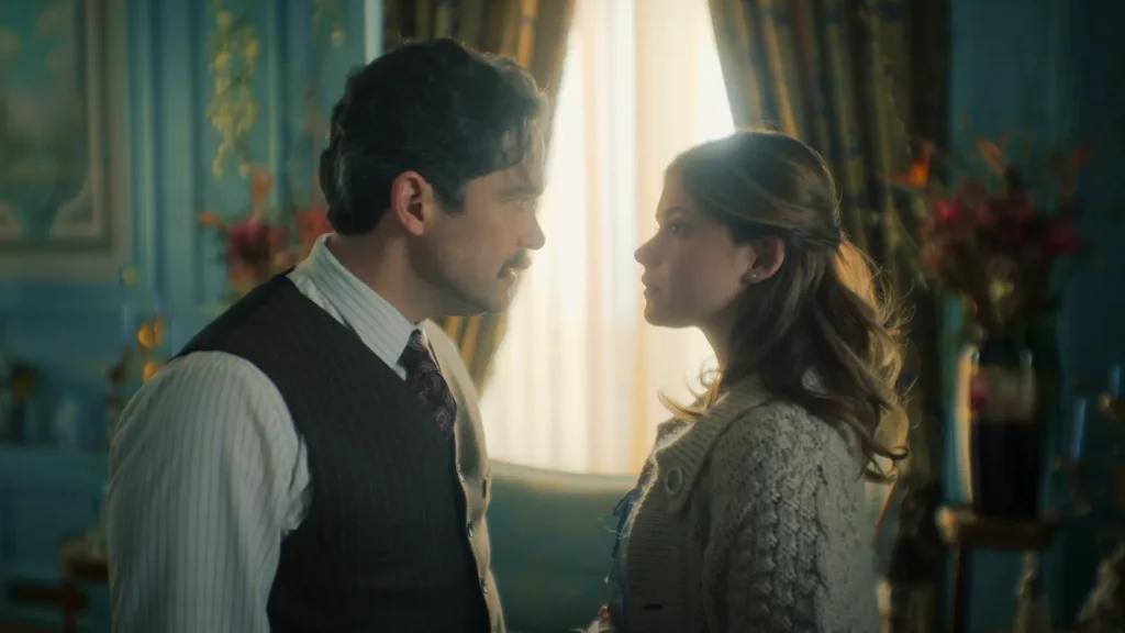 Alfonso Herrera e Nicole Wallace interpretano Esteban Trueba e Clara Del Valle nella nuova serie tratta da La casa degli spiriti