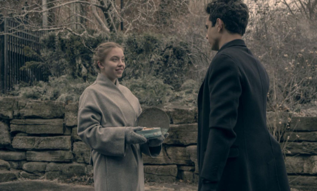 Sydney Sweeney è Eden in The Handmaid's Tale