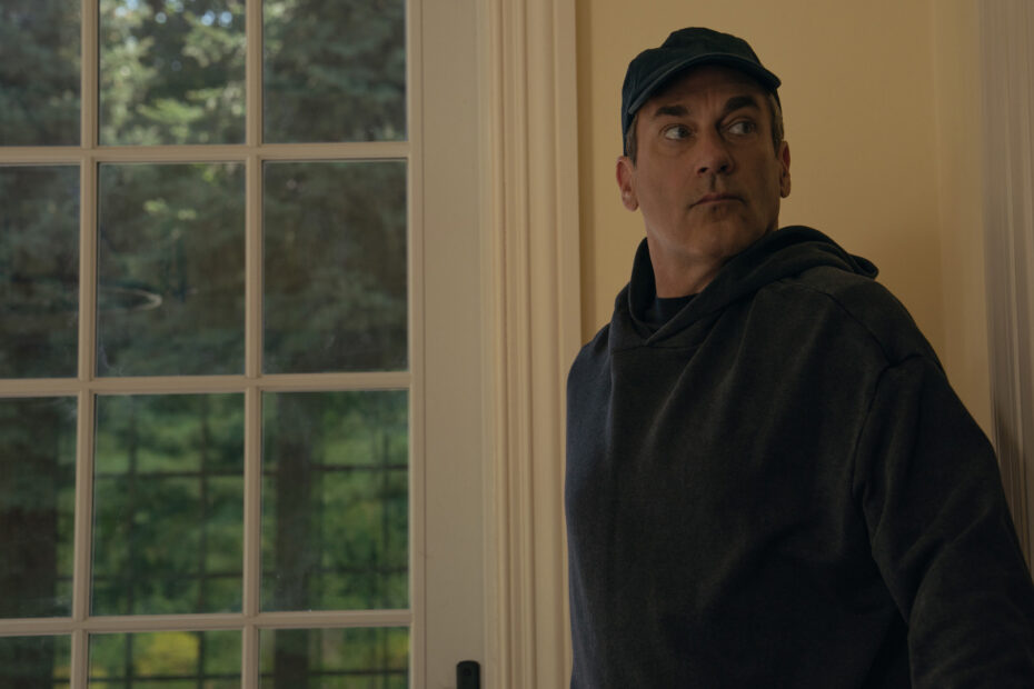Jon Hamm in “Your Friends and Neighbors”, ora disponibile su Apple TV