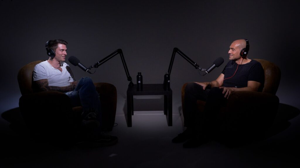 un'immagine di one more time, uno dei migliori podcast