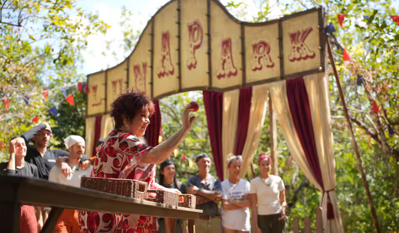 una scena tratta dalla 2x03 di Money Road