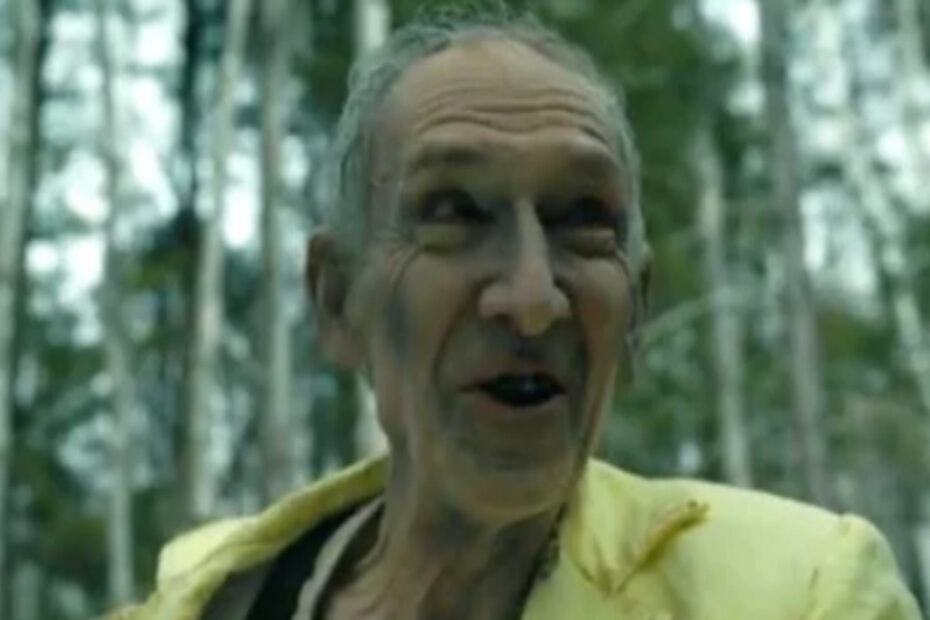 Il Man in Yellow di From