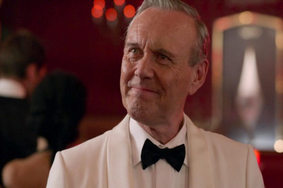 Anthony Head in una scena di Ted Lasso