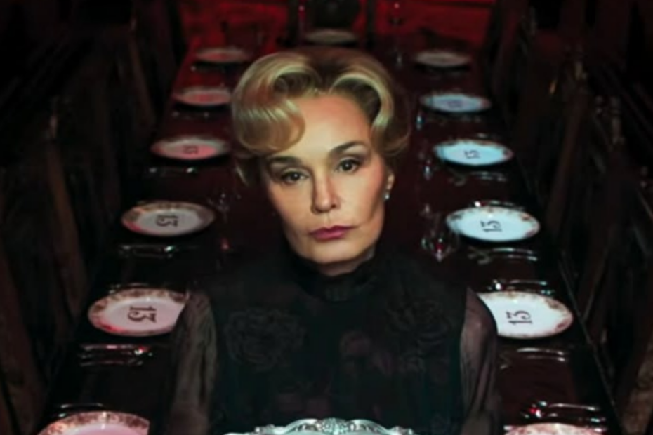 Jessica Lange ritorna in American Horror Story 13