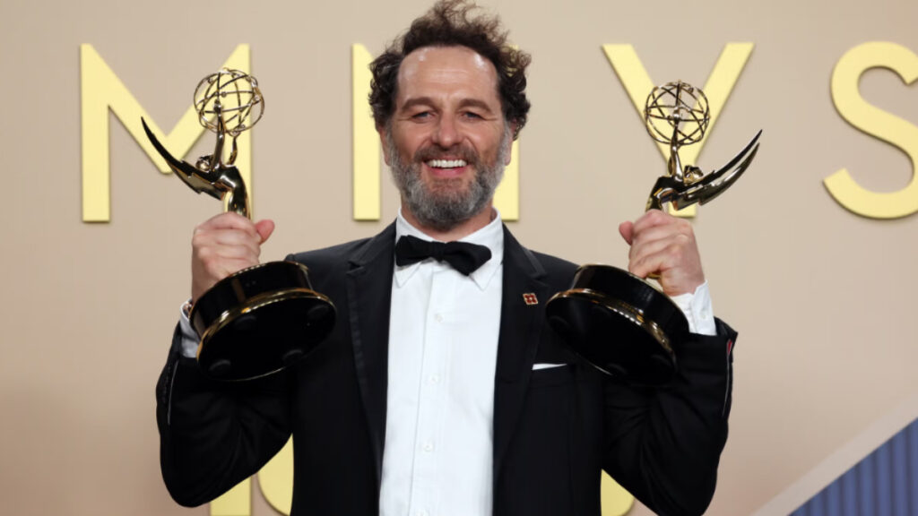 Stavolta gli Emmy hanno fatto (quasi) tutto per bene: hanno celebrato il talento, il coraggio e la creativitร nel tempo degli algoritmi